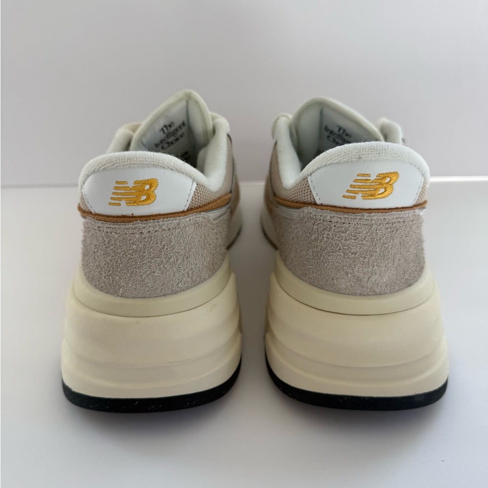 New Balance Men’s 997R Sneakers - Picture 4 of 6